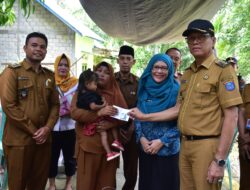 Pj. Bupati OKI Jadi Bapak Asuh Anak Stunting