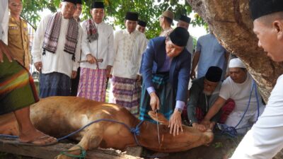 Idul Adha, Pj. Bupati OKI Salat Id dan Berkurban di Masjid Sukadana